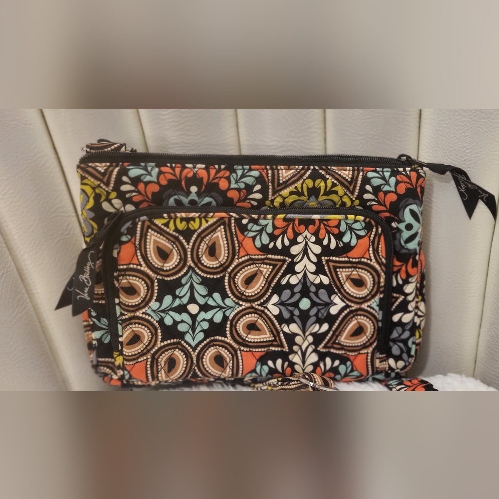 Vera Bradley All In One Crossbody Cotton Exterior .NWOT.
